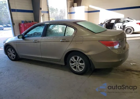 2009 Honda Accord Lxp z USA, uszkodzony, nr VIN 1HGCP26499A120872